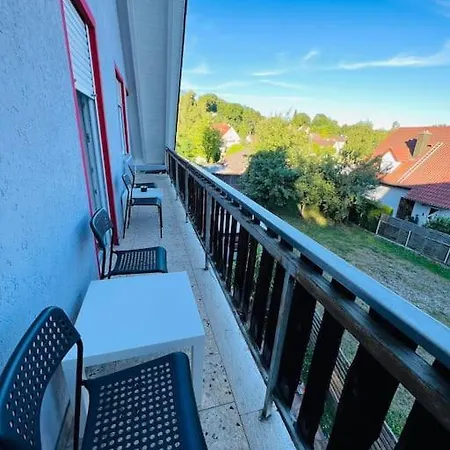 Frisch Renovierte Mit Balkon, Welden,ruhig *